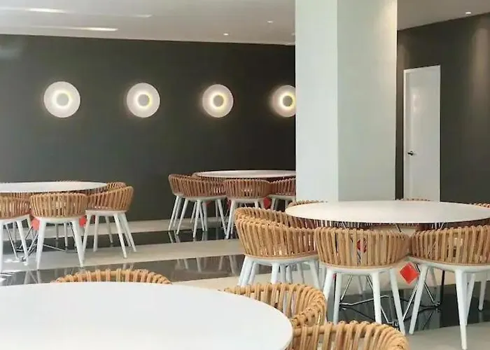 Staycation - Wifi - Gym And Pool - 3 Beds Apartamento *