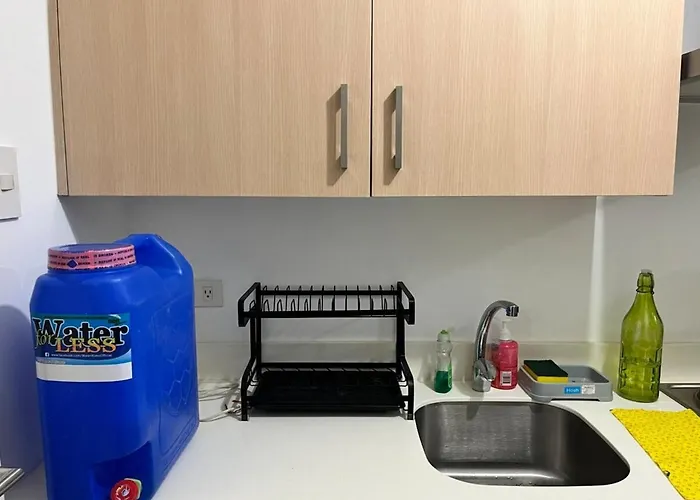 Staycation - Wifi - Gym And Pool - 3 Beds * Manila
